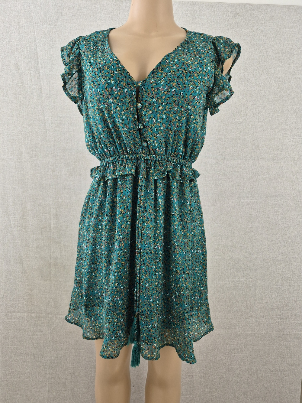 Trinhnology Green Floral V-Neck Ruffle Mini Dress